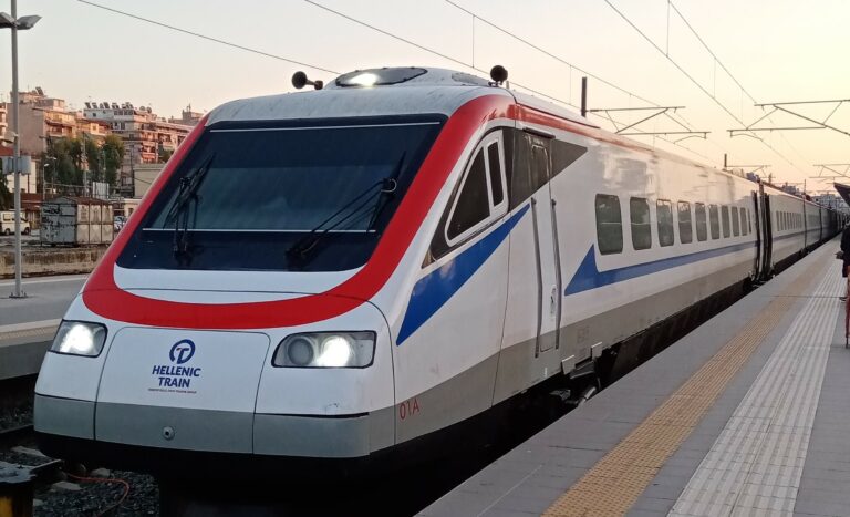 Θεσσαλονίκη: Βλάβη σε αμαξοστοιχία που αναχώρησε από τη Θεσσαλονίκη με προορισμό τη Λάρισα