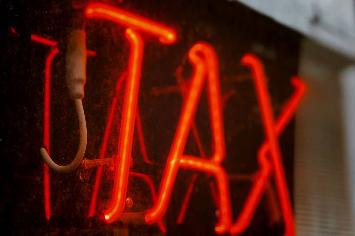 Δασμοί ΗΠΑ: Μια νέα φορολογική εποχή ανατέλλει στη… Δύση – Η Ευρώπη σε τροχιά οικονομικής και γεωπολιτικής πρόκλησης