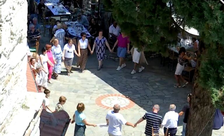 Χιονοχώρι Σερρών: Στη Βλαχοπανήγυρη των Αγίων Αναργύρων