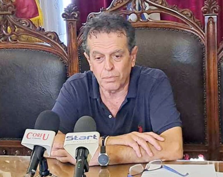 Κέρκυρα: Παραιτήθηκε ο αντιδήμαρχος Κώστας Βουσολίνος