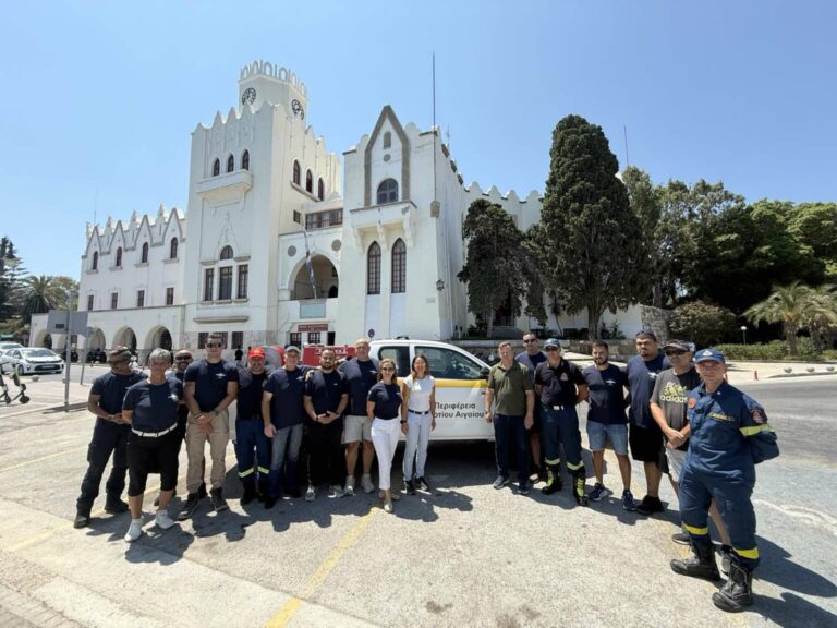 Πυροσβεστικό όχημα 4×4 παραδόθηκε στη Λέσχη Ελλήνων Καταδρομέων Κω από την Περιφέρεια Ν. Αιγαίου