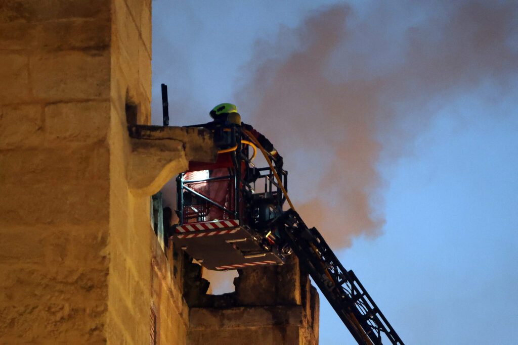 Ισπανία: Πυρκαγιά στο τζαμί και στον καθεδρικό ναό της Κόρδοβας – Σώθηκε το μνημείο
