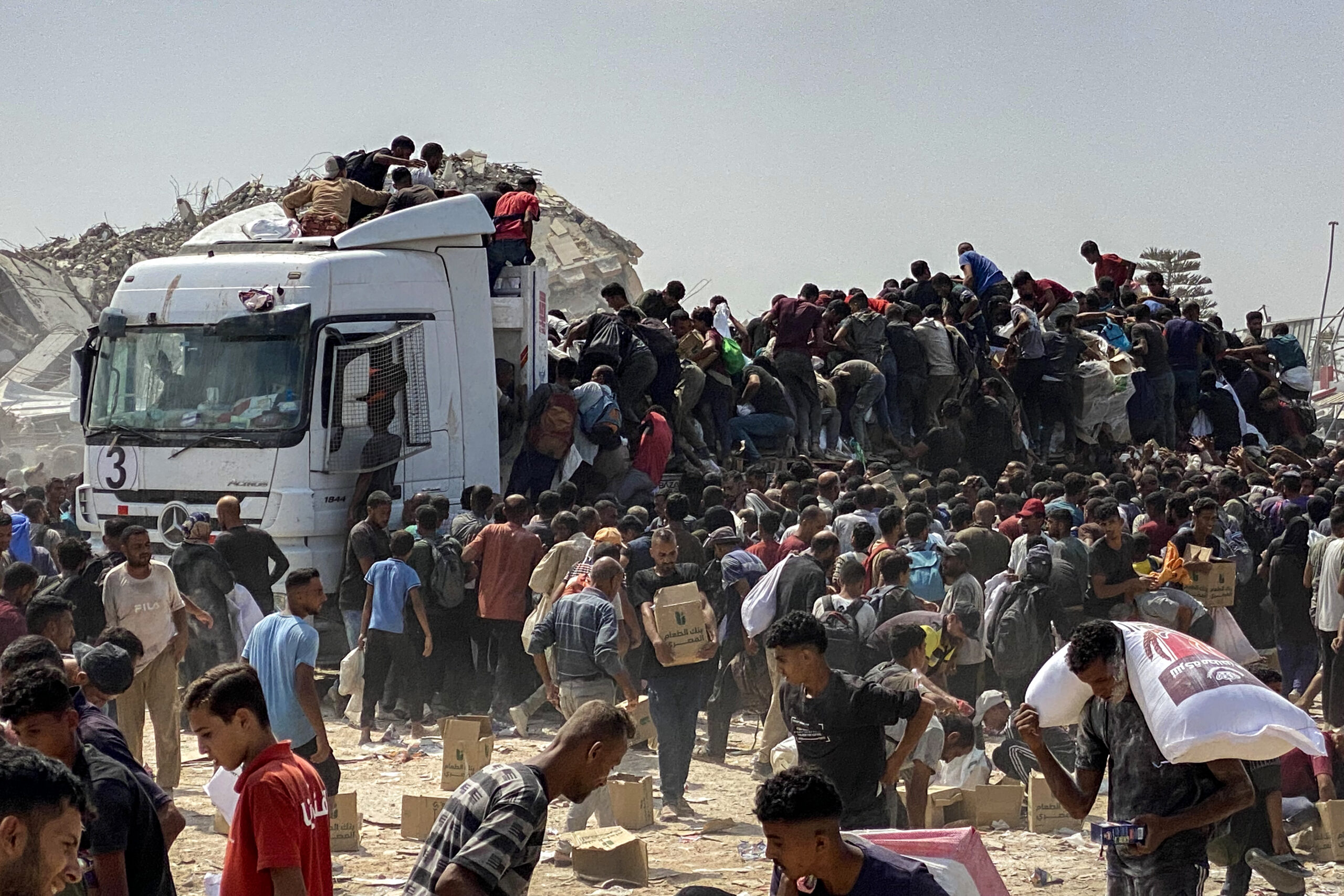 PALESTINIAN-ISRAEL-CONFLICT-GAZA-AID