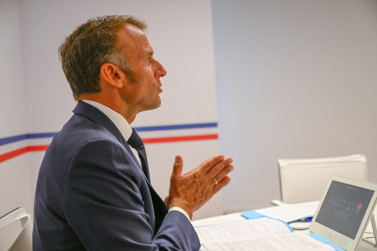 Μακρόν: «Ο Πούτιν δεν θέλει ειρήνη – Αν δείξουμε αδυναμία, θα πληρώσουμε βαρύ τίμημα»