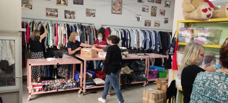 Βόλος: Στήριξη του «Εσταυρωμένου» σε ασυνόδευτους ανήλικους της Δομής Μακρυνίτσας