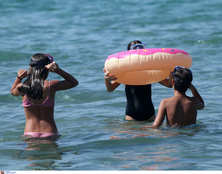 Καιρός: Επιμένει το μελτέμι – Καύσωνας στα δυτικά, δροσερός ο Δεκαπενταύγουστος