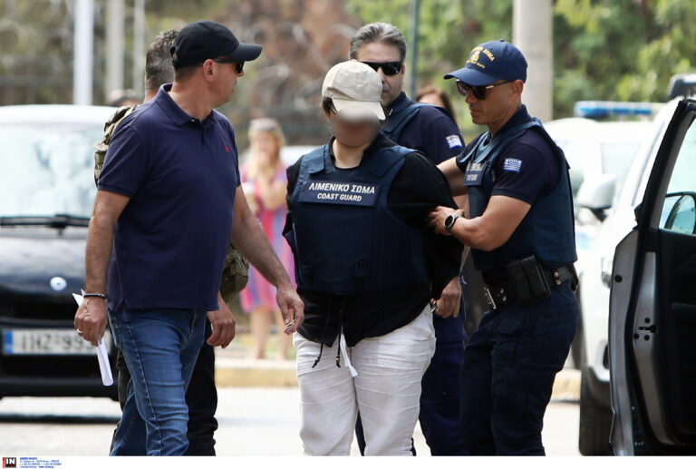 Νεκρό κοριτσάκι στο Π. Φάληρο: Προφυλακίστηκε η 32χρονη για τη δολοφονία της κόρης της – Τι είπε στην απολογία της