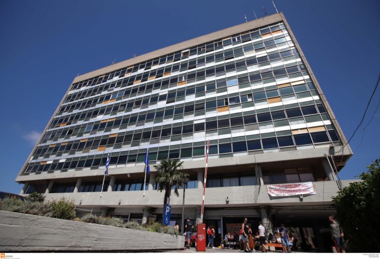 Συνάντηση Μητσοτάκη – Πρυτάνεων ΑΠΘ: «Σημαντικό ότι τα κορυφαία πανεπιστήμια μας προχωρούν σε θεματικές έδρες»