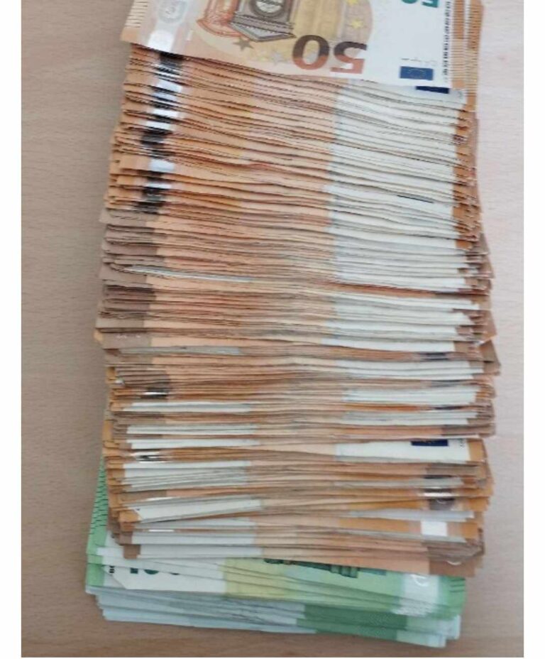 Εξιχνίαση δύο περιπτώσεων τηλεφωνικής απάτης στην Φλώρινα – Τρεις συλλήψεις