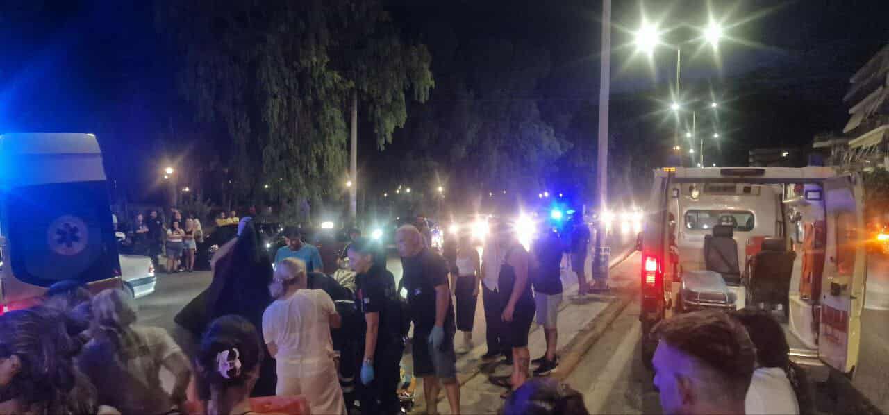 Τραγικό τροχαίο στην Πάτρα: Μηχανή παρέσυρε και σκότωσε γυναίκα που περνούσε το δρόμο κρατώντας την εγγονή από το χέρι της – Εκτός κινδύνου η 8χρονη στο νοσοκομείο