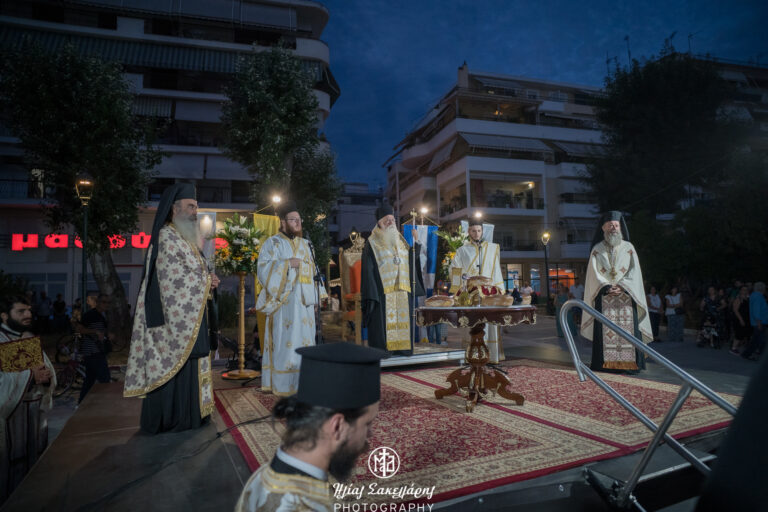 Δημητριάδος Ιγνάτιος: «Αλίμονο σε όσους σπέρνουν διχόνοια στη Μονή του Σινά» – Πανηγυρικός Εσπερινός στον Βόλο