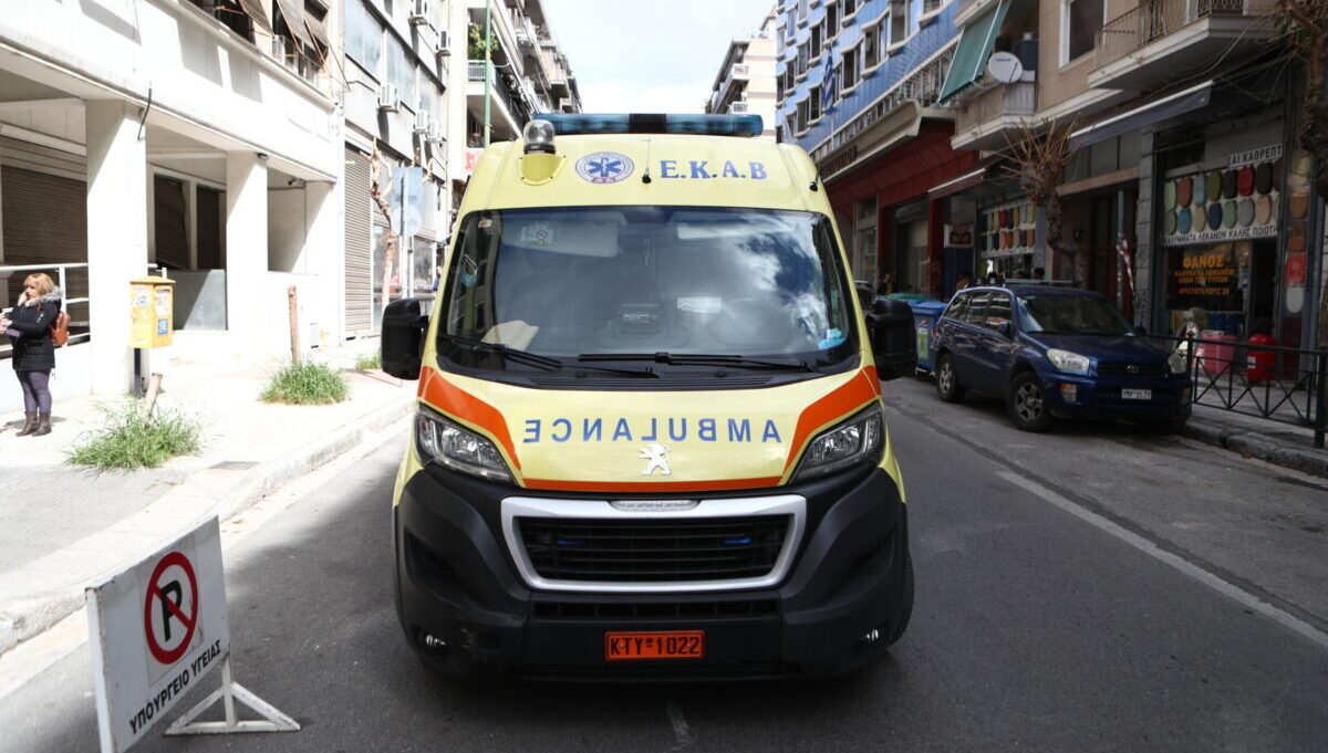 [376576] ΣΥΓΚΕΝΤΡΩΣΗ ΚΑΙ ΠΟΡΕΙΑ ΥΓΕΙΟΝΟΜΙΚΩΝ ΣΤΗΝ ΑΘΗΝΑ (ΣΩΤΗΡΗΣ ΔΗΜΗΤΡΟΠΟΥΛΟΣ/EUROKINISSI)