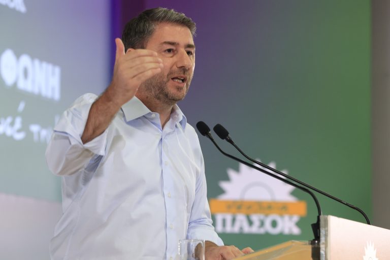 Άρθρο Ν. Ανδρουλάκη για τα 51 χρόνια του ΠΑΣΟΚ: «Η πολιτική αλλαγή είναι στο χέρι μας»