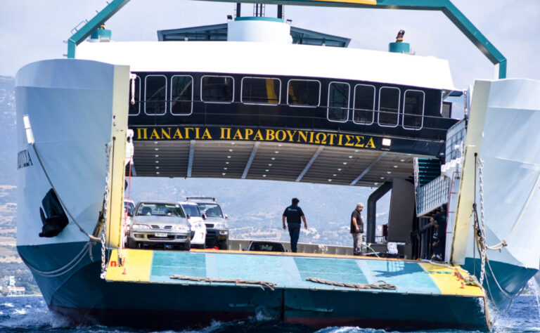 Προσάραξη φέρι μποτ στα Νέα Στύρα: Δεν προκύπτει βλάβη στα πηδάλια, λέει ο νηογνώμονας – Καταρρίπτονται οι ισχυρισμοί του καπετάνιου