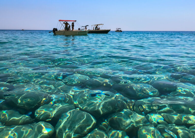 Ηλιοφάνεια, μελτέμι και κανονικές θερμοκρασίες – Μικρή άνοδος ως την Παρασκευή: Η πρόγνωση του καιρού από τη Νικολέτα Ζιακοπούλου