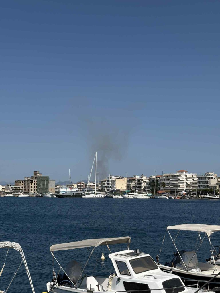 Καλαμάτα: Συναγερμός στην πυροσβεστική για φωτιά κοντά στο συνοικισμό «Παναγάκια» στο Ασπρόχωμα