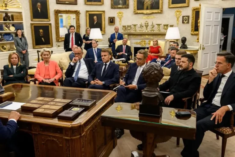 Πίστωση χρόνου για διευθέτηση του Ουκρανικού: Οι αποκλίσεις και οι συγκλίσεις μεταξύ Τραμπ – Ζελένσκι και Ευρωπαίων