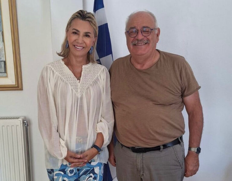 Η Ζέττα Μακρή επισκέφθηκε το Κέντρο Υγείας Σκοπέλου