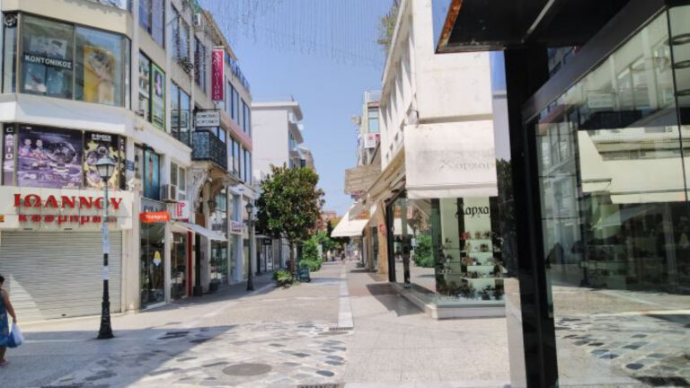 Λευκή νύχτα στο Βόλο με πολλές εκπτώσεις και εκδηλώσεις