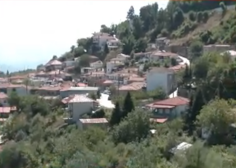 Μορφοβούνι: Ένα από τα τέσσερα μαρτυρικά χωριά της λίμνης Πλαστήρα  με την προπολεμική σημαία