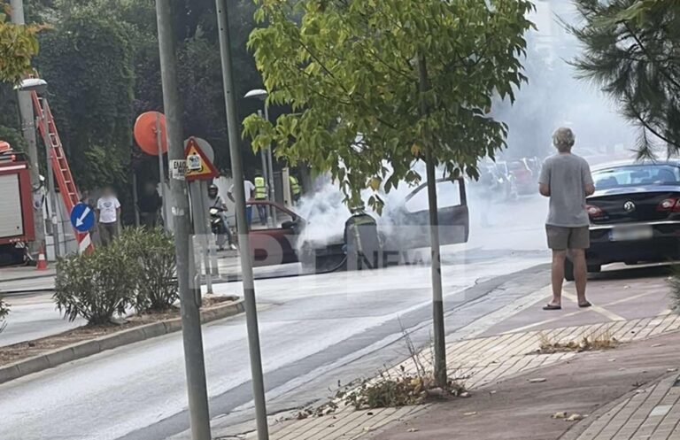 Φωτιά σε αυτοκίνητο εν κινήσει στην Αγία Παρασκευή (φωτό-βίντεο)