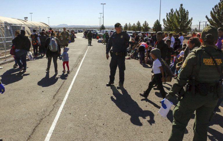 ΗΠΑ: Πολιτική κόντρα μετά τη σύλληψη πυροσβεστών από την CBP