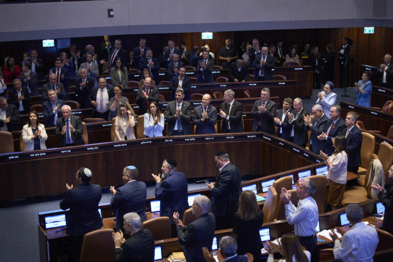 Αργεντινή: Η Βουλή ξεπερνά προεδρικό βέτο στην αύξηση επιδομάτων και συντάξεων αναπήρων