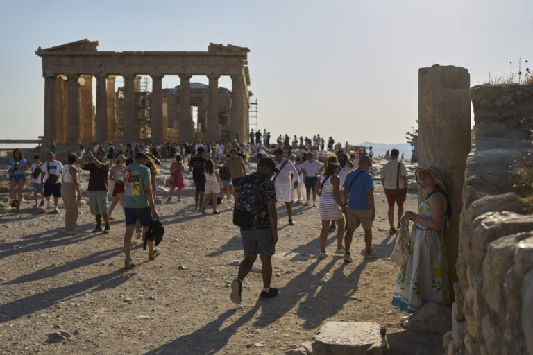 Τέλος ανθεκτικότητας στην κλιματική κρίση: Πώς αλλάζει ο τουρισμός