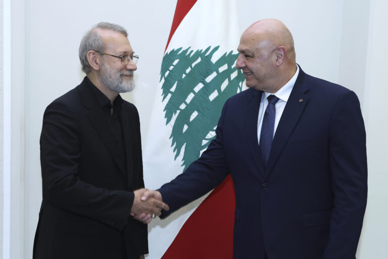 Λίβανος: Ο πρόεδρος Αούν δηλώνει σε Ιρανό αξιωματούχο ότι απορρίπτει «οποιαδήποτε ανάμιξη» στις εσωτερικές υποθέσεις