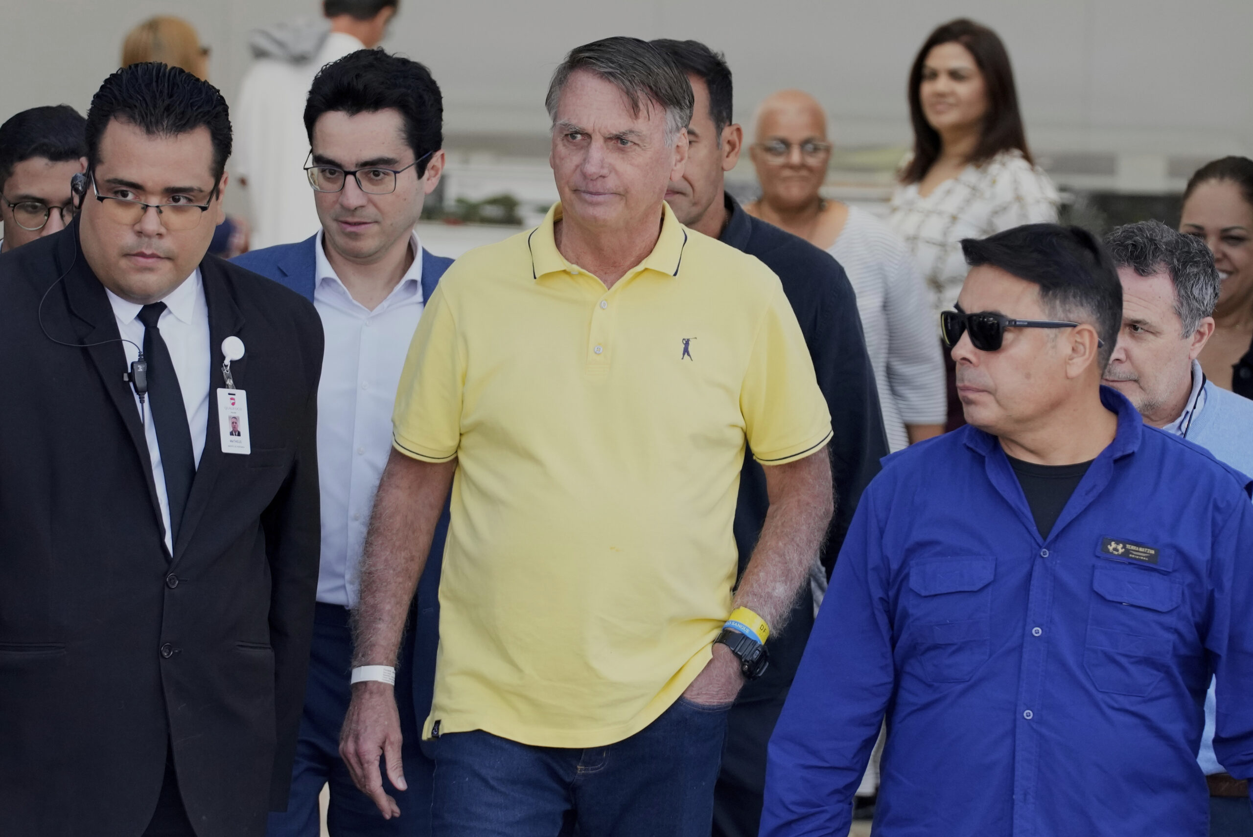 Βραζιλία: Δικαστής διέταξε να παρακολουθείται μόνιμα ο ακροδεξιός πρώην πρόεδρος Μπολσονάρου, λόγω «κινδύνου φυγής»