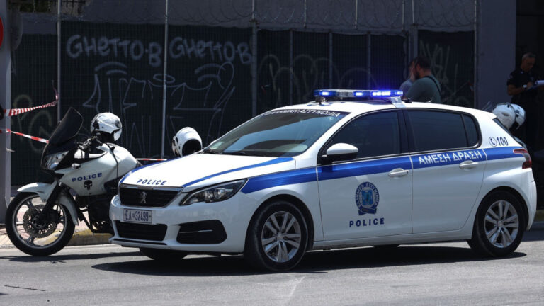 Θεσσαλονίκη: Σύλληψη τριών ατόμων για κατοχή παράνομου οπλισμού