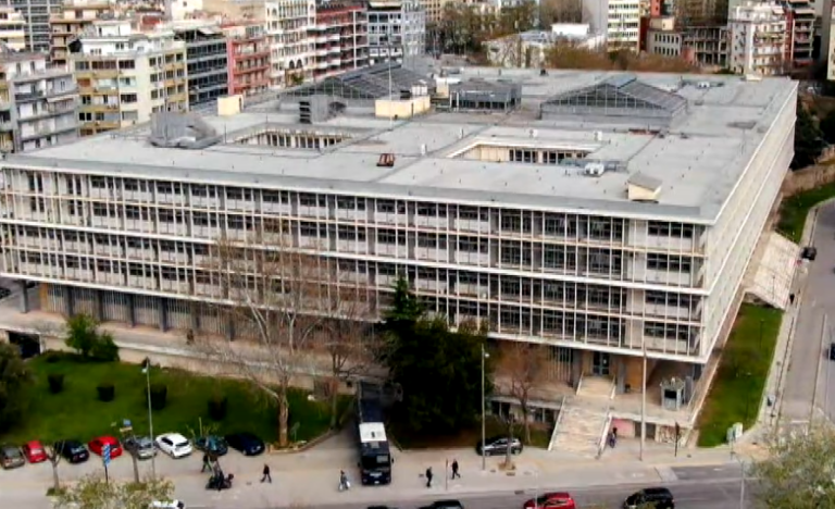 Θεσσαλονίκη: Μήνυση εις βάρος οδηγού Ταξί κατέθεσε 21χρονη που έπεσε θύμα ξυλοδαρμού