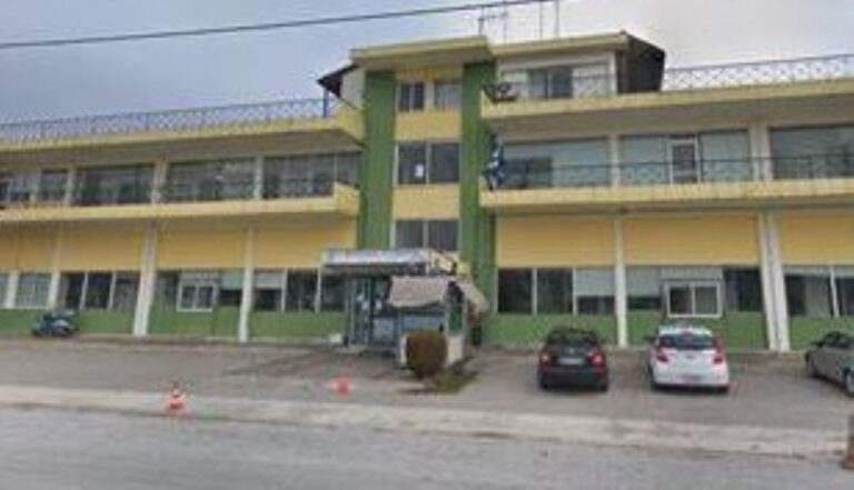 Συνάντηση εργασίας εκπροσώπων δήμου Καρδίτσας με στελέχη της ΕΛ.ΑΣ. για ζητήματα ενδοοικογενειακής βίας