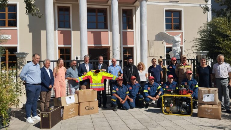 Δωρεά πυροσβεστικού εξοπλισμού από το Μόναχο στην Πυροσβεστική Υπηρεσία Έβρου – Μήνυμα ενότητας και αλληλεγγύης