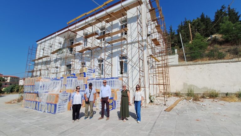 Δήμος Ελασσόνας: Σε σύγχρονο εκθεσιακό χώρο για τον Όλυμπο μετατρέπεται το ιστορικό κτίριο του 1ου δημοτικού σχολείου