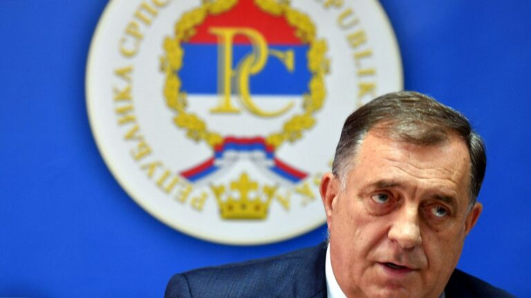 Βοσνία-Ερζεγοβίνη: Τριάντα χρόνια μετά το τέλος του πολέμου, η ρήξη είναι πάντα στο τραπέζι