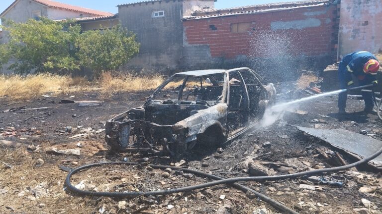 Αλεξανδρούπολη: Ολοκληρώθηκε η κατάσβεση της πυρκαγιάς στον οικισμό της Άβαντος