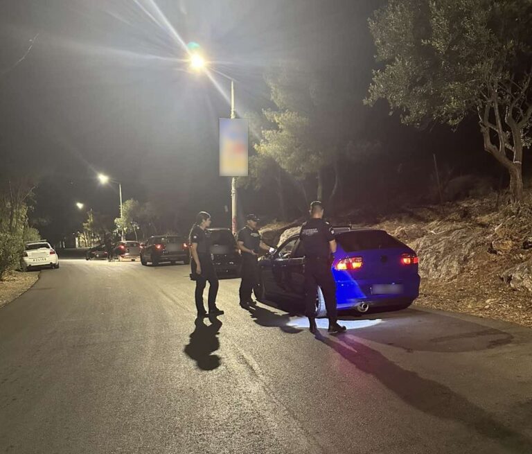 Έλεγχοι της ΕΛΑΣ σε Ίλιον – Πετρούπολη για τροχονομικές παραβάσεις
