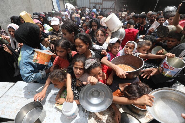 UNRWA: Τριπλασιάστηκαν τα υποσιτισμένα παιδιά στη Γάζα από τον Μάρτιο