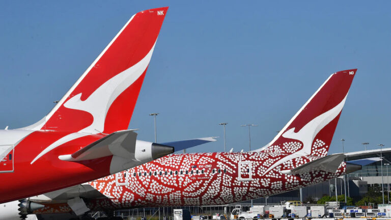Αυστραλία: Πρόστιμο μαμούθ στην Qantas για παράνομες απολύσεις