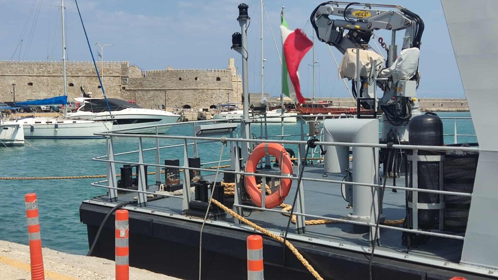 Στο λιμάνι του Ηρακλείου ιταλικό σκάφος της Frontex για τις μεταναστευτικές ροές