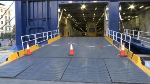 Καιρός: Περάσματα ισχυρών καταιγίδων, με θυελλώδεις ανέμους και κύμα ερημικής σκόνης – Πότε εκδηλώνονται σε Αττική, Θεσσαλονίκη live η πορεία της κακοκαιρίας