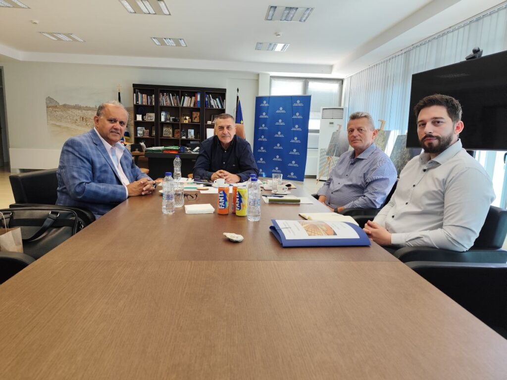Στην Περιφέρεια Θεσσαλίας ο πρόεδρος του Ελληνοαμερικανικού Ινστιτούτου