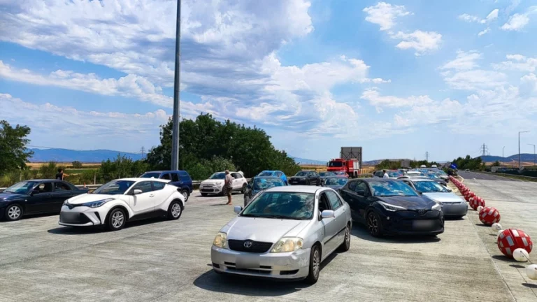 Λάρισα: Φωτιά τώρα στο χωριό Χάλκη – Διακοπή κυκλοφορίας στα διόδια Μοσχοχωρίου