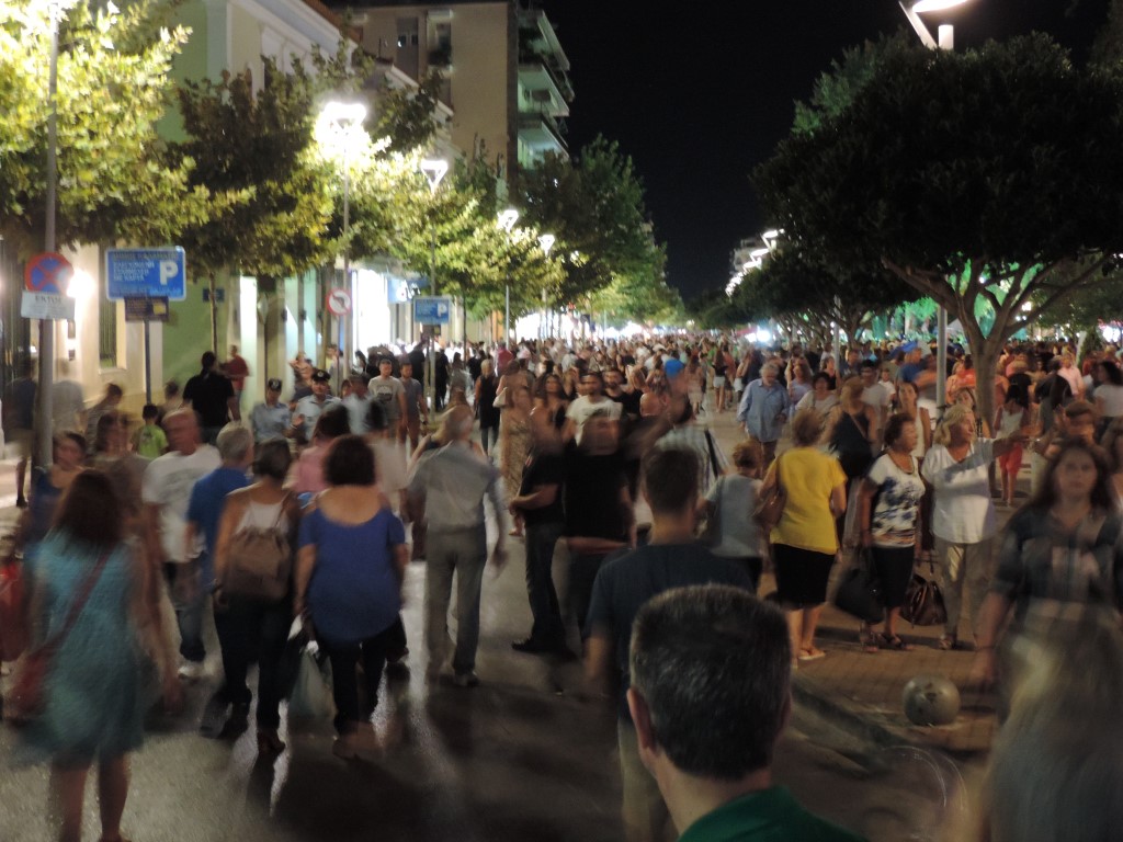 Καλαμάτα: Aντίστροφη μέτρηση για τη «Λευκή Νύχτα» – Στις 30 Αυγούστου η μεγάλη εμπορική γιορτή