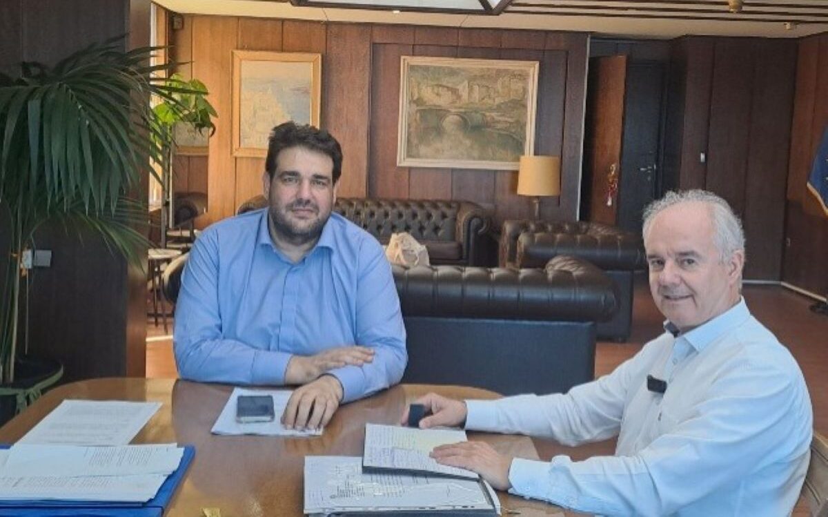 Συνάντηση του δημάρχου Τεμπών με τον υπουργό Εσωτερικών για το πρόβλημα  λειψυδρίας στην Σπηλιά
