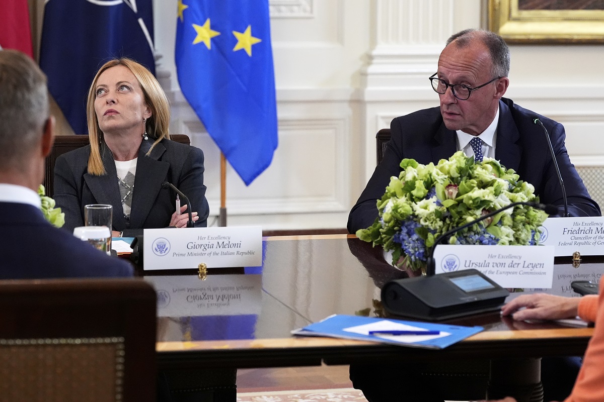 Μερτς: Η Ουκρανία δεν πρέπει να αναγκαστεί να παραχωρήσει το Ντονμπάς – Είναι σαν να παραχωρούν οι ΗΠΑ τη Φλόριντα