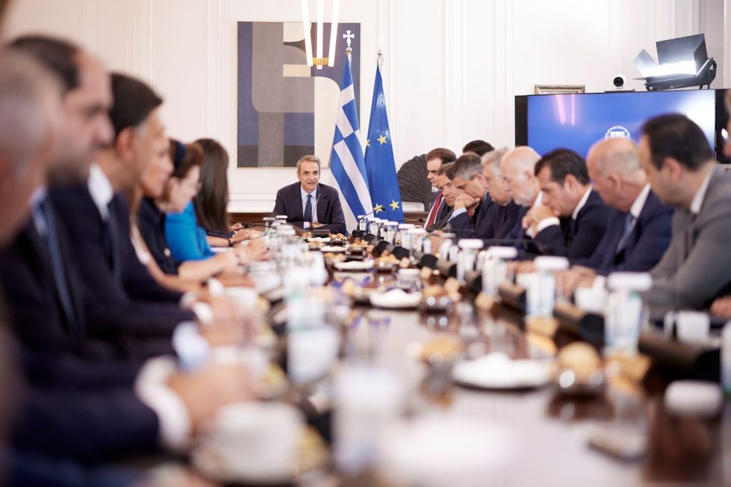 Κ. Μητσοτάκης στο υπουργικό συμβούλιο: Μέσα από τη συλλογική ανάπτυξη η βελτίωση της καθημερινότητας – Κοινωνικό το αποτύπωμα των μέτρων