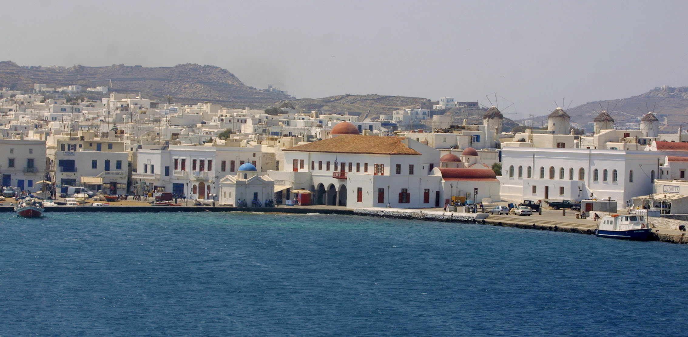 Σύλληψη δύο αλλοδαπών για διακίνηση ναρκωτικών στη Μύκονο