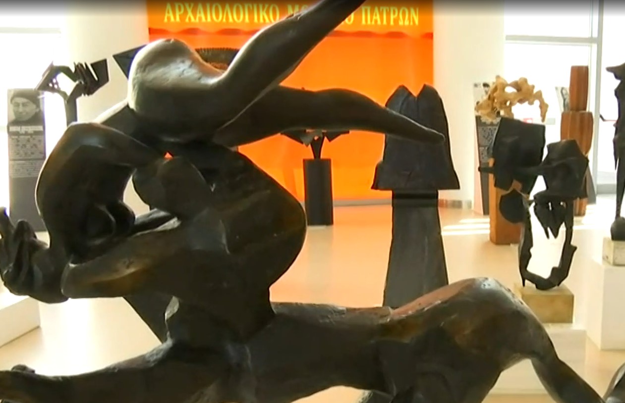 Η έκθεση «Alive Heritage: Matter and Memory Έλληνες, Καλλιτέχνες της Διασποράς» στο Αρχαιολογικό Μουσείο Πατρών